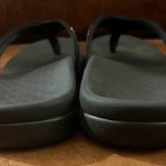 NIB - Vionic Black Rhinestone Flip Flops, sz 7 - Picture 9 of 9